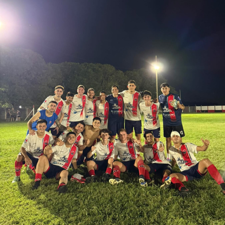 Imagen de Talleres gan&oacute; y gole&oacute; 8 a 0 a Figherense por la fecha 3 en Primera Divisi&oacute;n