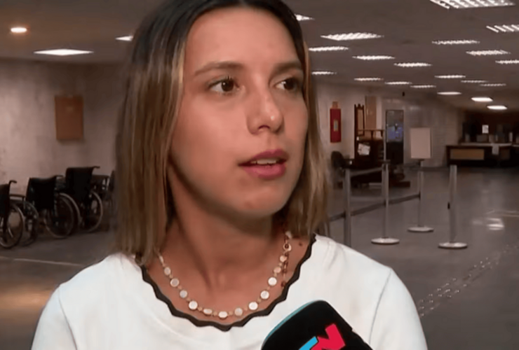 Imagen de Caso Agostina P&aacute;ez: la abogada argentina pag&oacute; la fianza, le sacaron la tobillera y ya puede volver al pa&iacute;s