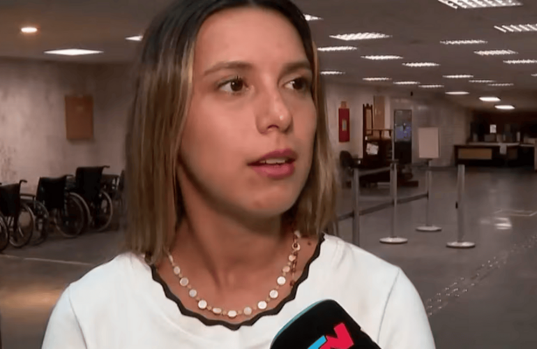 Imagen de Caso Agostina P&aacute;ez: la abogada argentina pag&oacute; la fianza, le sacaron la tobillera y ya puede volver al pa&iacute;s