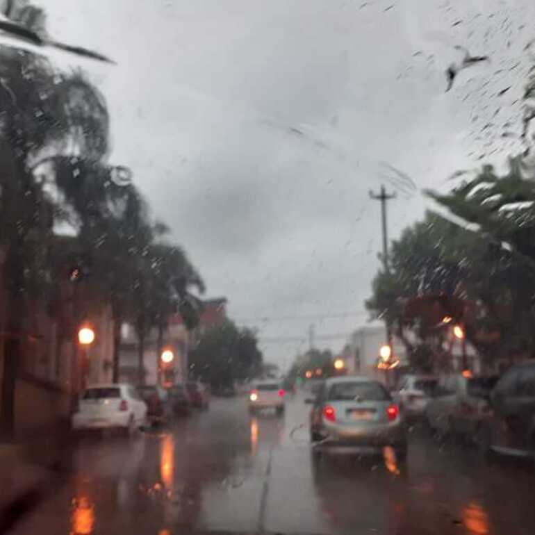 Imagen de Fin de semana largo con lluvias