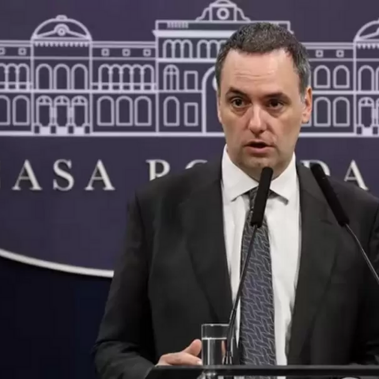 Imagen de Investigan un supuesto viaje de Manuel Adorni al Caribe: piden registros migratorios