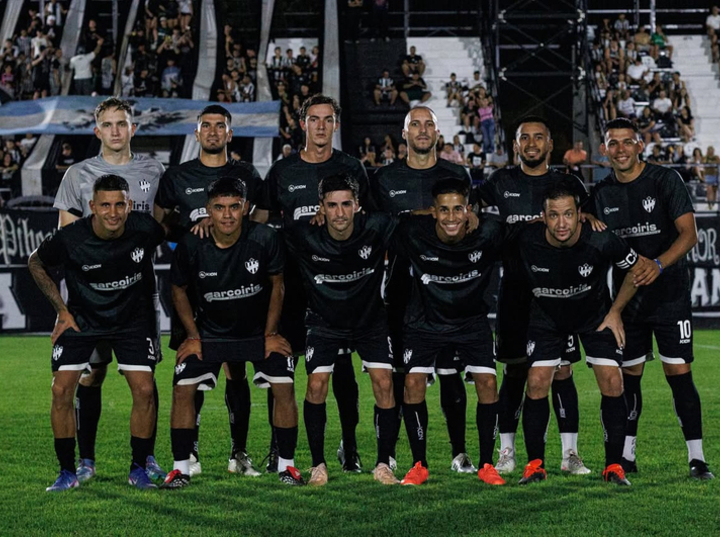 Imagen de Uni&oacute;n gan&oacute; y gole&oacute; 6-0 a Libertad por la fecha 4