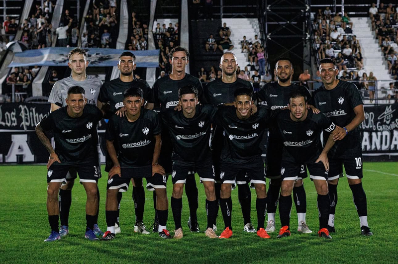 Imagen de Uni&oacute;n gan&oacute; y gole&oacute; 6-0 a Libertad por la fecha 4
