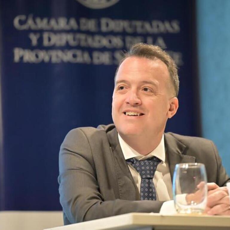 Imagen de Movilidad sustentable: Santa Fe consolida una pol&iacute;tica de Estado con crecimiento r&eacute;cord y proyecci&oacute;n a futuro