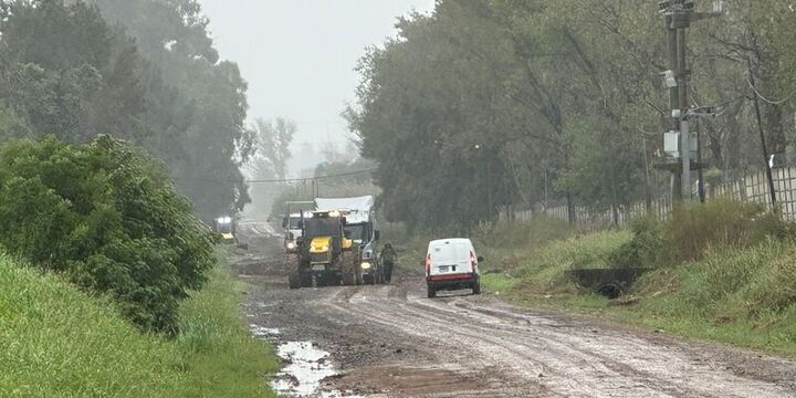 Imagen de El camino de tierra entre General Lagos y Arroyo Seco se encuentra intransitable por las lluvias
