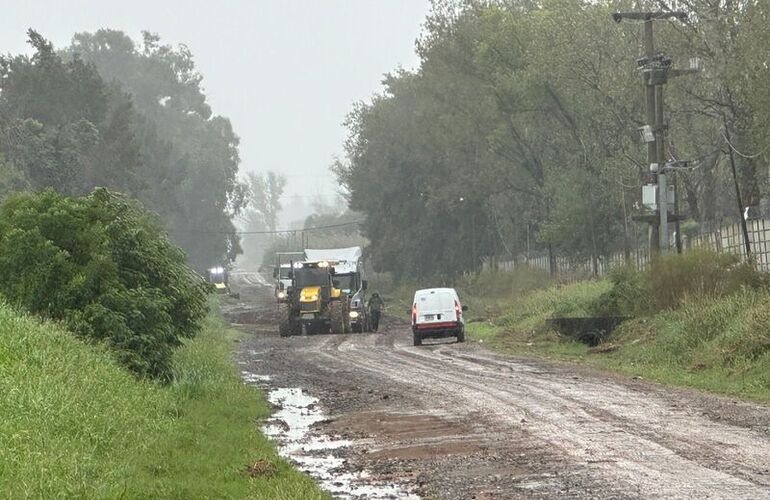 Imagen de El camino de tierra entre General Lagos y Arroyo Seco se encuentra intransitable por las lluvias