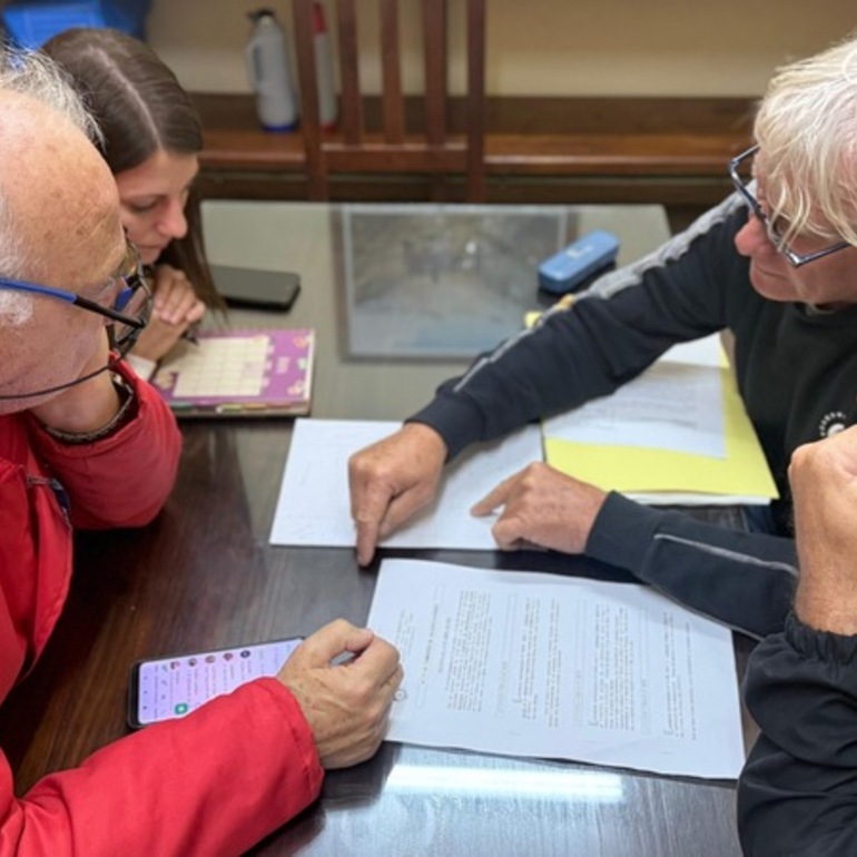 Imagen de Reuni&oacute;n entre concejales y un empresario local por la construcci&oacute;n de un Kart&oacute;dromo en la ciudad