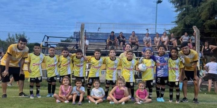 Imagen de La 2018 de San Jos&eacute; de General Lagos, Campeona de Copa de Plata del Torneo Monstruitos