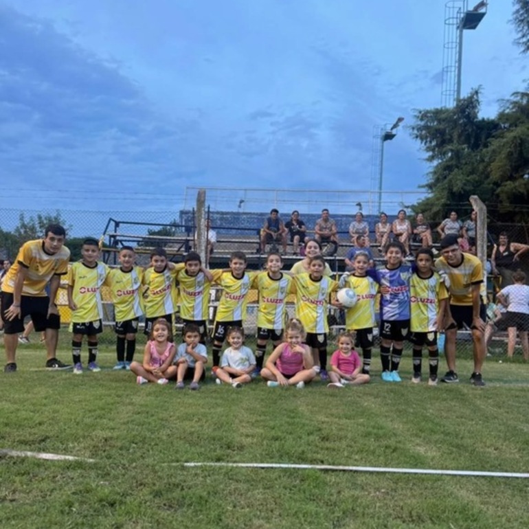 Imagen de La 2018 de San Jos&eacute; de General Lagos, Campeona de Copa de Plata del Torneo Monstruitos