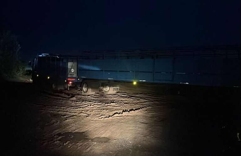 Imagen de Caos en El Omb&uacute;: Vecinos atrapados por el barro y la falta de gesti&oacute;n municipal