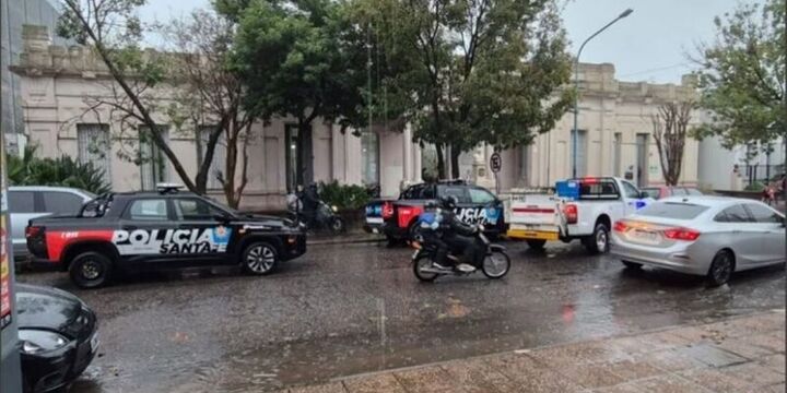 Imagen de Conmoci&oacute;n en Rafaela: un alumno de 11 a&ntilde;os llev&oacute; un arma de aire comprimido a la escuela