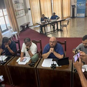 Imagen de El Concejo de Arroyo Seco define proyectos clave: seguridad en la Seccional 27, mejoras viales y alivio fiscal Imagen de El Concejo de Arroyo Seco define proyectos clave: seguridad en la Seccional 27, mejoras viales y alivio fiscal