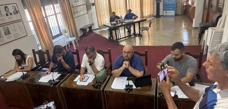 Imagen de El Concejo de Arroyo Seco define proyectos clave: seguridad en la Seccional 27, mejoras viales y alivio fiscal Imagen de El Concejo de Arroyo Seco define proyectos clave: seguridad en la Seccional 27, mejoras viales y alivio fiscal