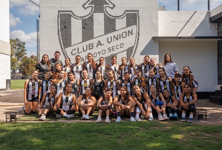 Imagen de Uni&oacute;n fue anfitri&oacute;n de la 2&ordf; edici&oacute;n del Torneo Nacional de V&oacute;ley 'Copa Blanca y Negra Sub14'