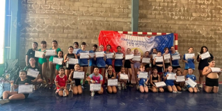 Imagen de Cl&iacute;nica niveladora de Pat&iacute;n en Talleres, organizada por la Liga EPASF