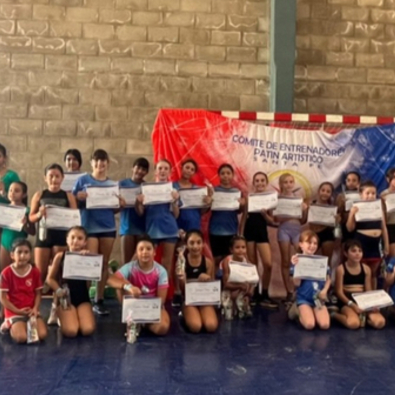Imagen de Cl&iacute;nica niveladora de Pat&iacute;n en Talleres, organizada por la Liga EPASF