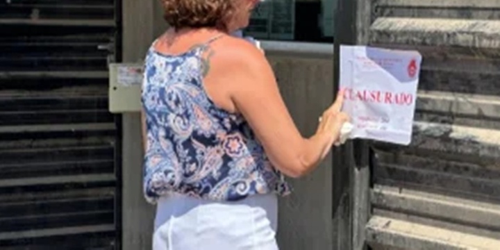 El momento de la clausura preventiva a Worms que se levant&oacute; en tiempo record. Foto: Archivo enero 2026