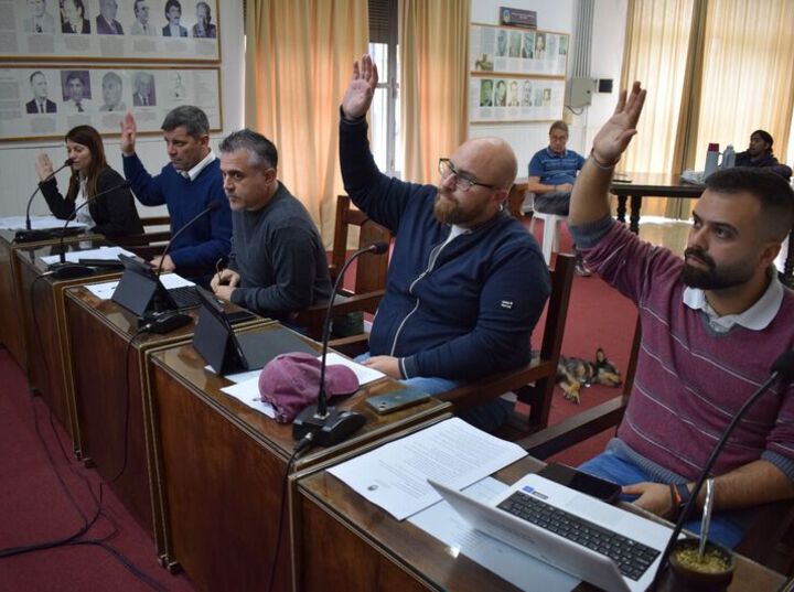 Imagen de Instan a colocar garitas en paradas de colectivos sobre Ren&eacute; Favaloro