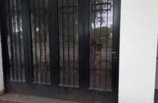 Imagen de Vandalismo recurrente en calle Independencia y Sarmiento: "Arroyo parece tierra de nadie"