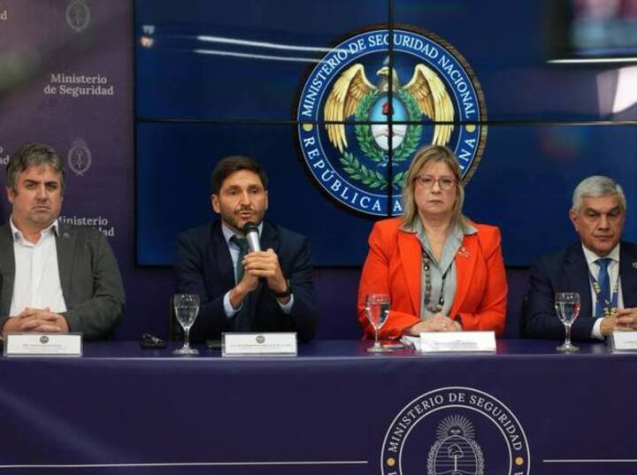 Imagen de Ataque en San Cristóbal: Provincia y Nación confirman vínculos con subculturas digitales violentas globales Imagen de Ataque en San Cristóbal: Provincia y Nación confirman vínculos con subculturas digitales violentas globales