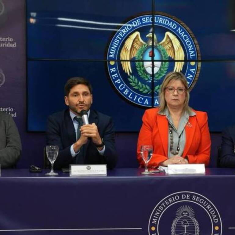 Imagen de Ataque en San Crist&oacute;bal: Provincia y Naci&oacute;n confirman v&iacute;nculos con subculturas digitales violentas globales