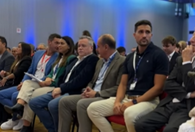 Imagen de El intendente Carlos Pighin particip&oacute; del Foro Converge en Rosario