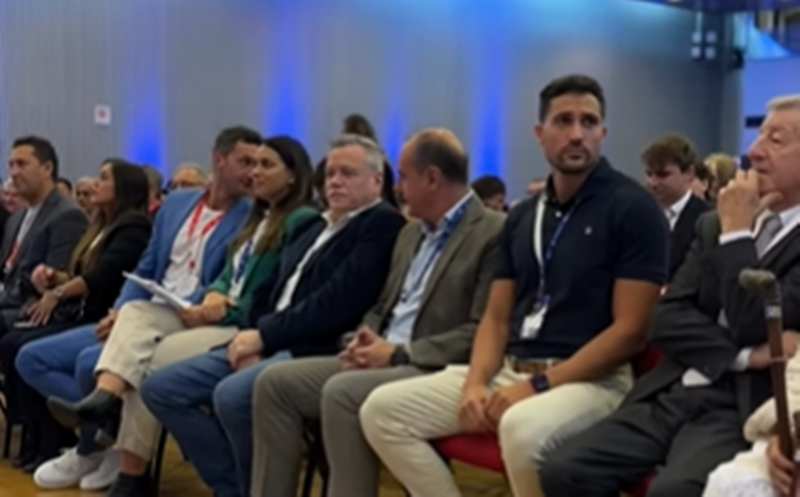 Imagen de El intendente Carlos Pighin particip&oacute; del Foro Converge en Rosario