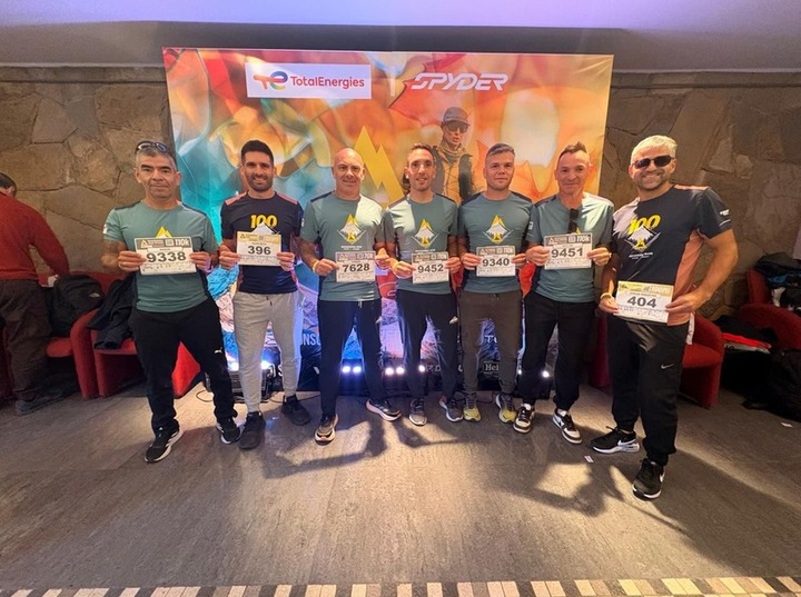 Imagen de Atletas de Arroyo Seco y Fighiera corren la 'Patagonia Run' en San Mart&iacute;n de Los Andes