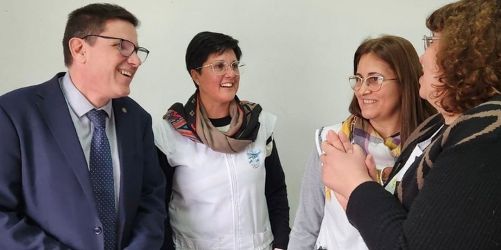 Imagen de El Gobierno de Santa Fe prorroga el programa de "Asistencia Perfecta" para docentes