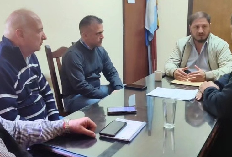El Dr. Ramos durante un encuentro con los ediles el a&ntilde;o pasado. Foto: Archivo