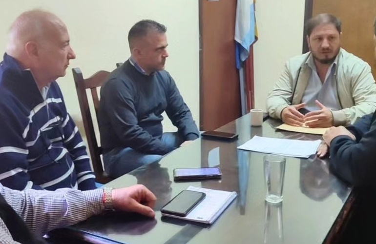 El Dr. Ramos durante un encuentro con los ediles el a&ntilde;o pasado. Foto: Archivo