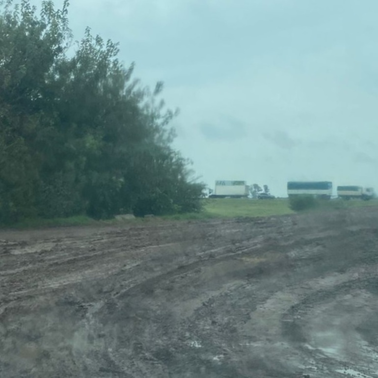 Foto tomada esta tarde y que muestra el estado del camino.