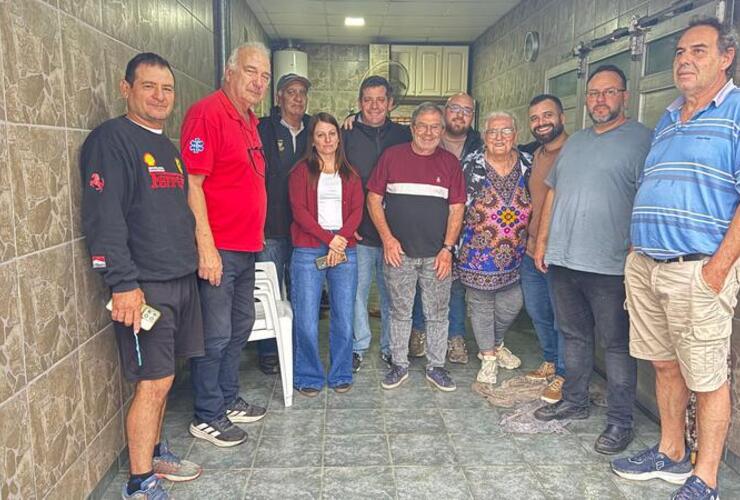 El encuentro tuvo lugar ayer en el barrio.