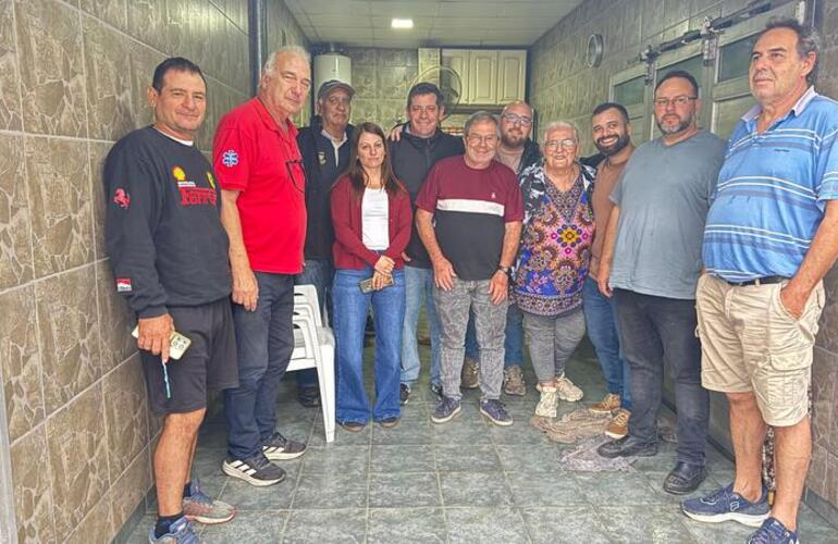 El encuentro tuvo lugar ayer en el barrio.