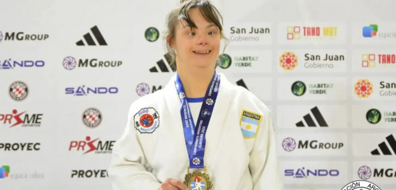 Imagen de Sue&ntilde;o mundialista: una atleta rosarina busca apoyo para representar al pa&iacute;s en el Mundial de Judo para personas con S&iacute;ndrome de Down