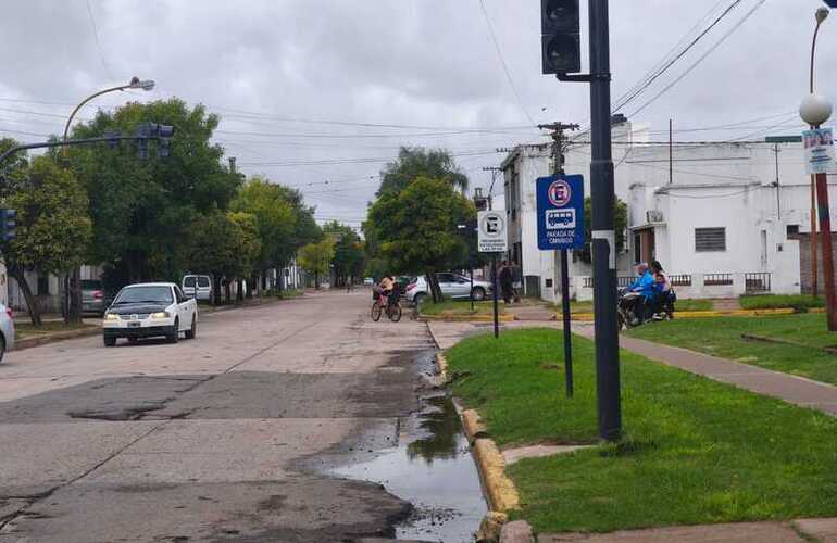 Imagen de Reclamo por el transporte: denuncian paradas se&ntilde;alizadas donde los colectivos no se detienen