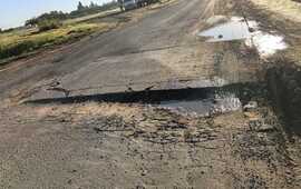 Imagen de Reclamo por el grave estado del ingreso desde la autopista a Arroyo Seco