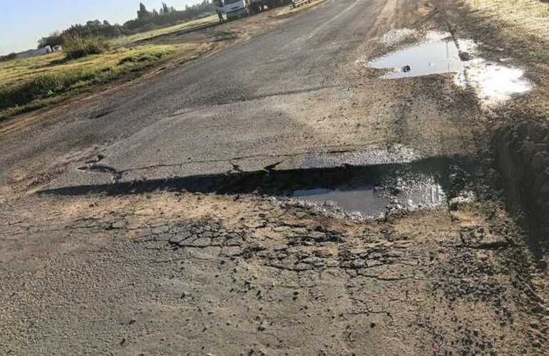 Imagen de Reclamo por el grave estado del ingreso desde la autopista a Arroyo Seco