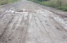 Imagen de Vecinos denuncian el estado �intransitable� del camino al Club de Pescadores en Fighiera