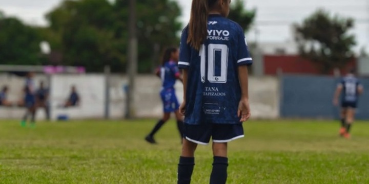 Imagen de Athletic y Libertad juegan ma&ntilde;ana por la fecha 2 del torneo femenino