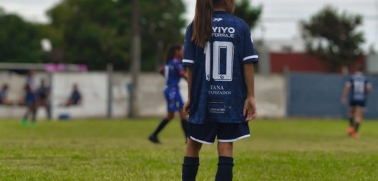 Imagen de Athletic y Libertad juegan ma&ntilde;ana por la fecha 2 del torneo femenino