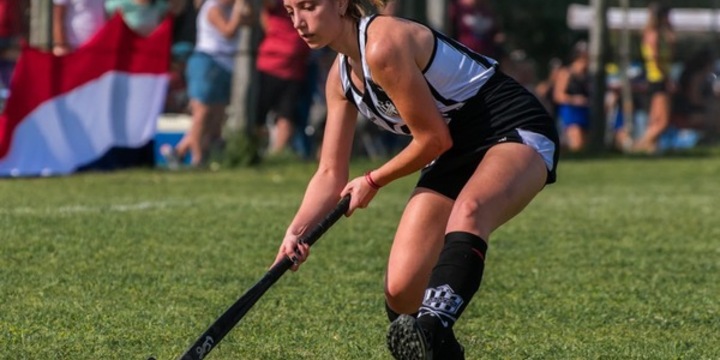 Imagen de Uni&oacute;n visita a Porvenir Talleres en jornada de hockey femenino