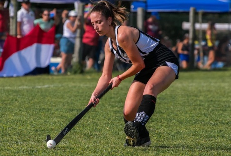 Imagen de Uni&oacute;n visita a Porvenir Talleres en jornada de hockey femenino