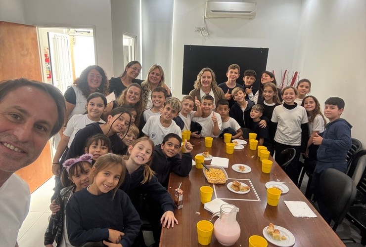 Imagen de Alumnos de la Escuela Primaria N&deg; 144 visitaron la Comuna y sus &aacute;reas de trabajo