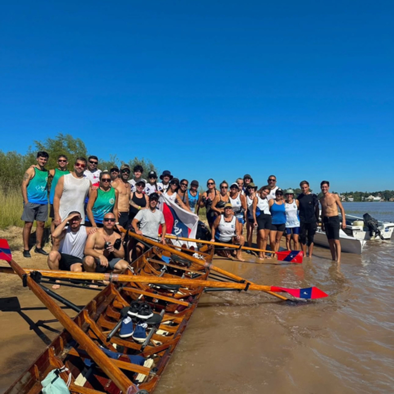 Imagen de Traves&iacute;a de Remo Rosario - Arroyo Seco con el Rowing Club y entidades rosarinas