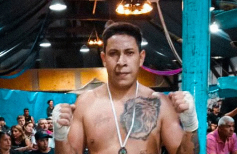 Imagen de Walter Cabrera de Muay Thai ASAC, logr&oacute; un gran triunfo en su primera competencia en Rold&aacute;n