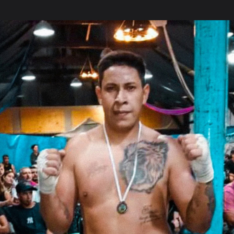 Imagen de Walter Cabrera de Muay Thai ASAC, logr&oacute; un gran triunfo en su primera competencia en Rold&aacute;n