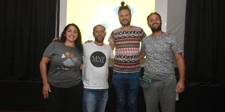 Imagen de Se proyect&oacute; el documental "La Zorra y la Pampa"