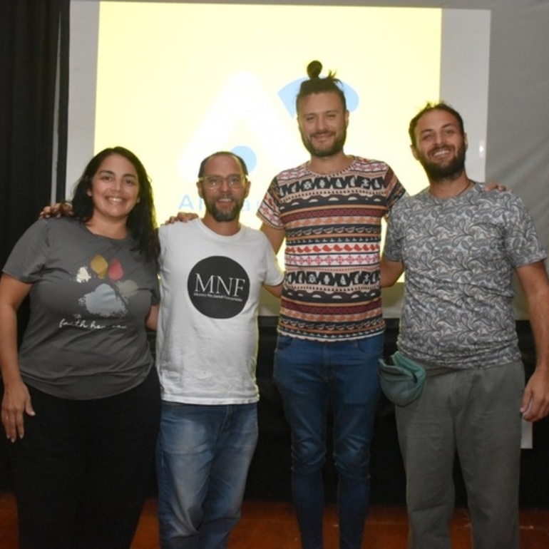 Imagen de Se proyect&oacute; el documental "La Zorra y la Pampa"