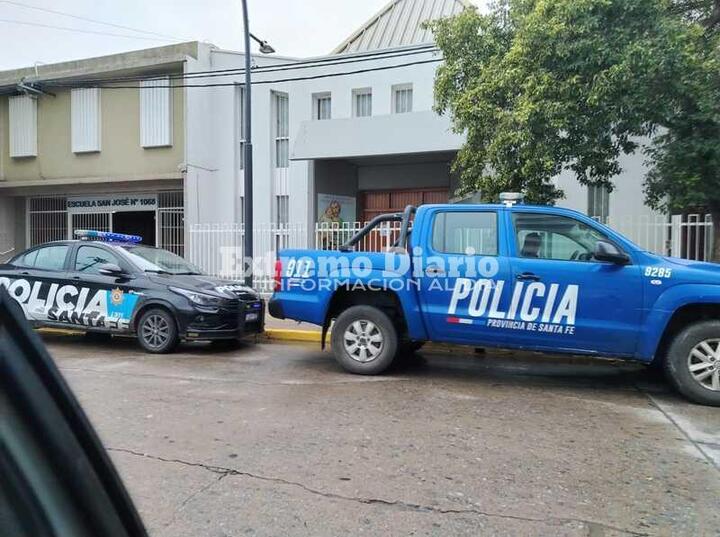 Imagen de Amenazas en escuelas: Santa Fe aplicar&aacute; un protocolo para cobrar el costo de los operativos a los responsables